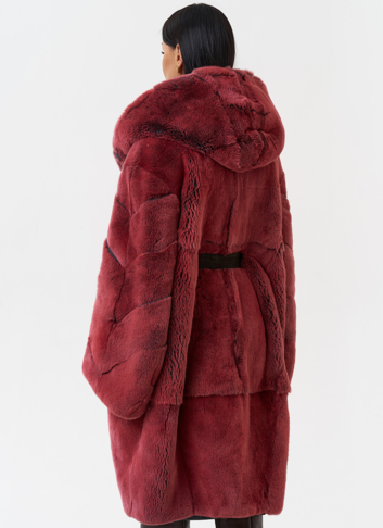 Шуба из меха кролика с капюшоном