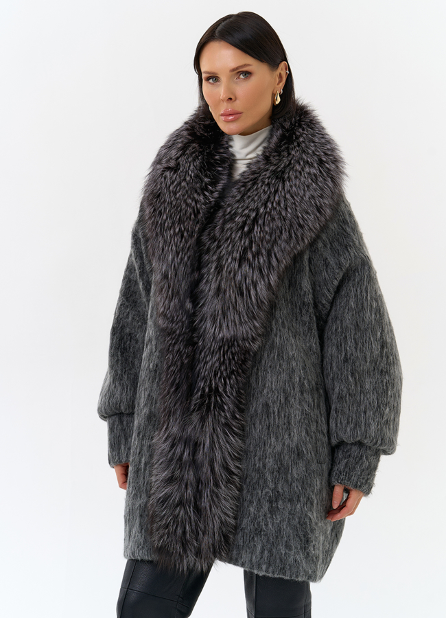 Женский удлиненный пуховик с отделкой из меха чернобурки модель № 31817 универмаг малина