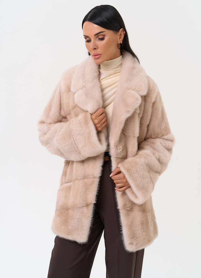 Укороченная шуба из меха норки с английским воротником модель № 30688 универмаг малина