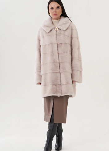 Шуба из норки с капюшоном 
