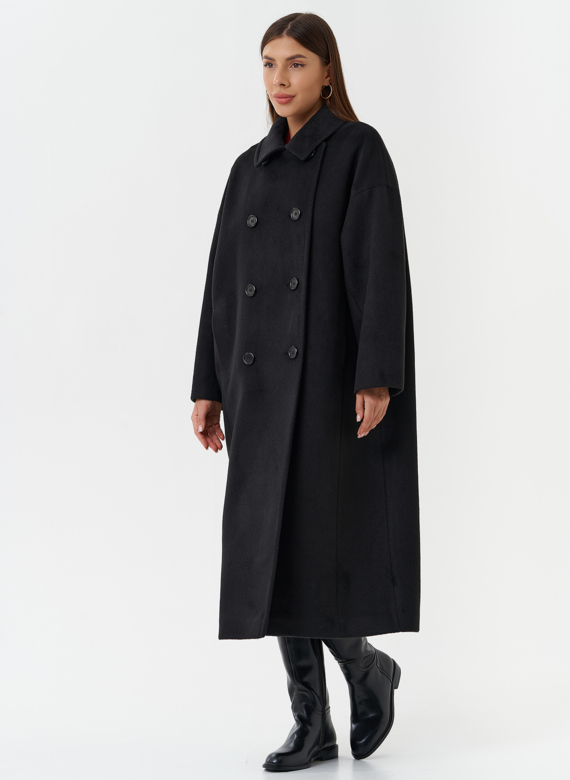 Длинное пальто черного цвета