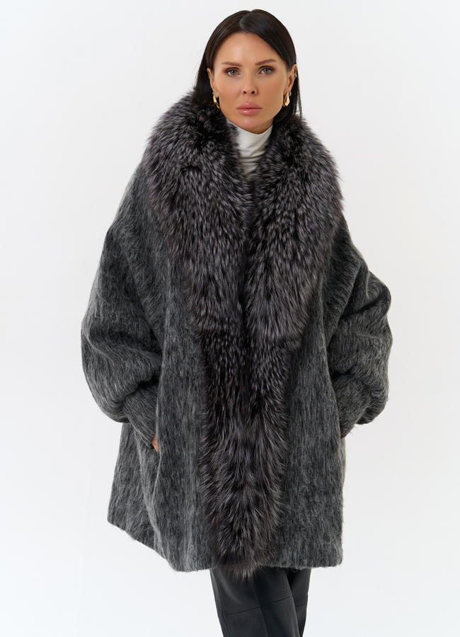 Женский удлиненный пуховик с отделкой из меха чернобурки модель № 31817 меха малина