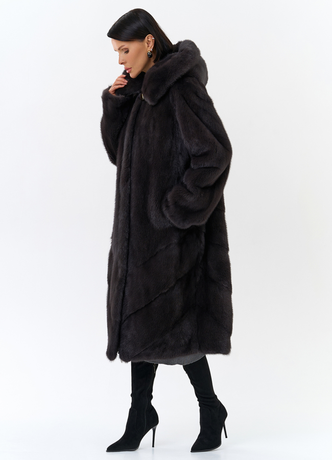 Женская шуба из норки силуэта баллон с капюшоном модель № 24752 универмаг малина