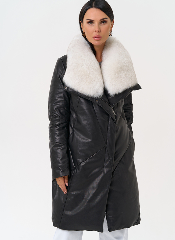 Пуховик из натуральной кожи с меховым воротником