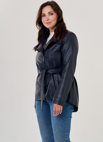 Кожаная куртка на молнии темно-синего цвета 