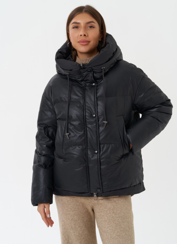 Утепленная куртка с капюшоном