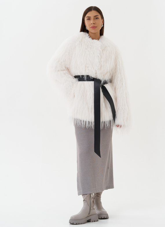 Короткая шуба под эко страуса