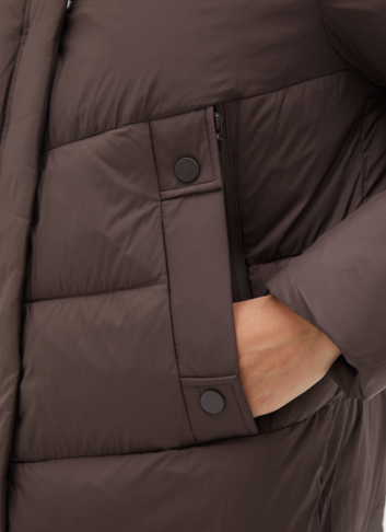 Пуховик женский с капюшоном