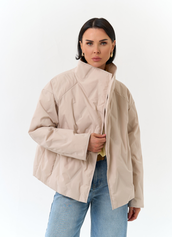 Женская куртка с воротником стойкой