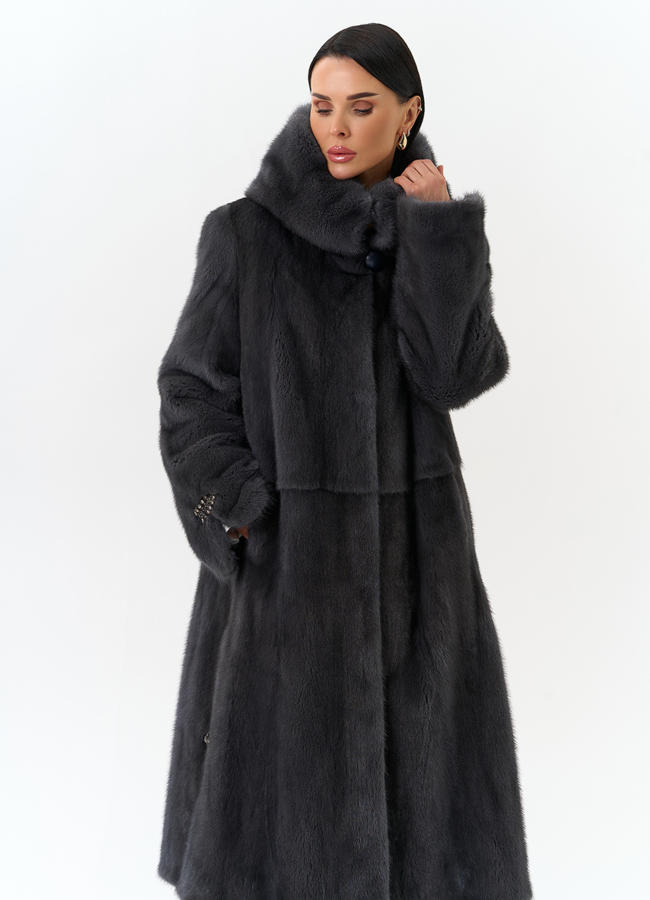 Женская шуба из меха норки с капюшоном модель № 32108 универмаг малина