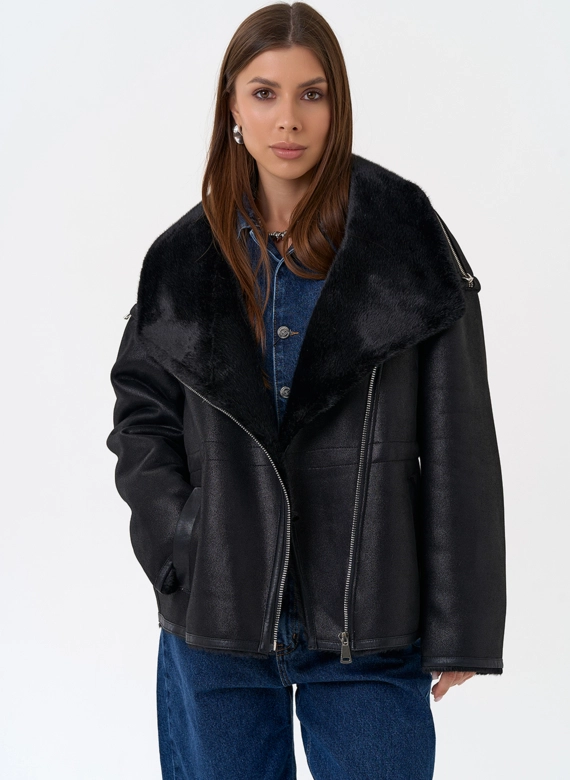 Женская дубленка из эко замши в черном цвете