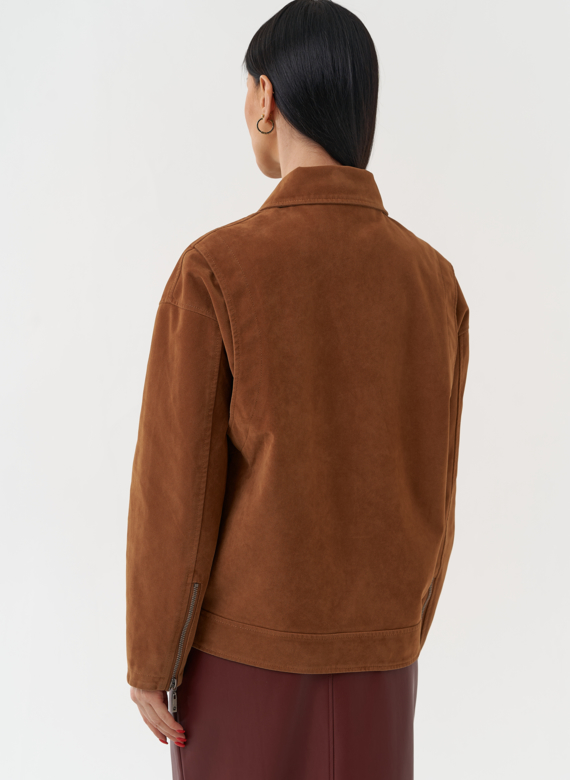 Куртка косуха из эко замши коричневого цвета