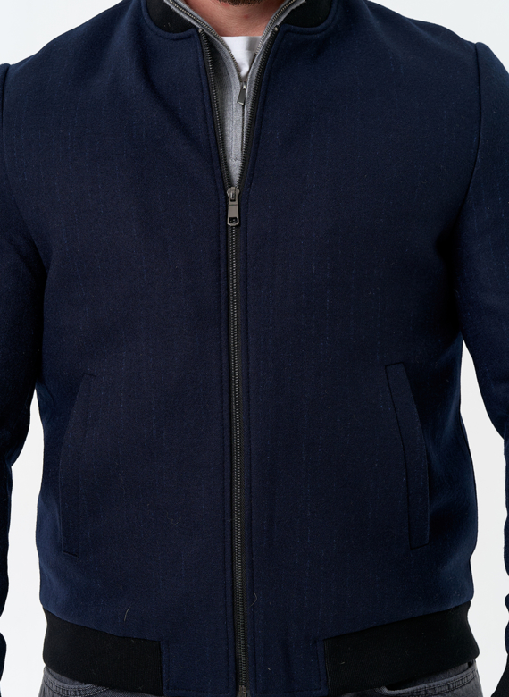 Мужское укороченное пальто бомбер