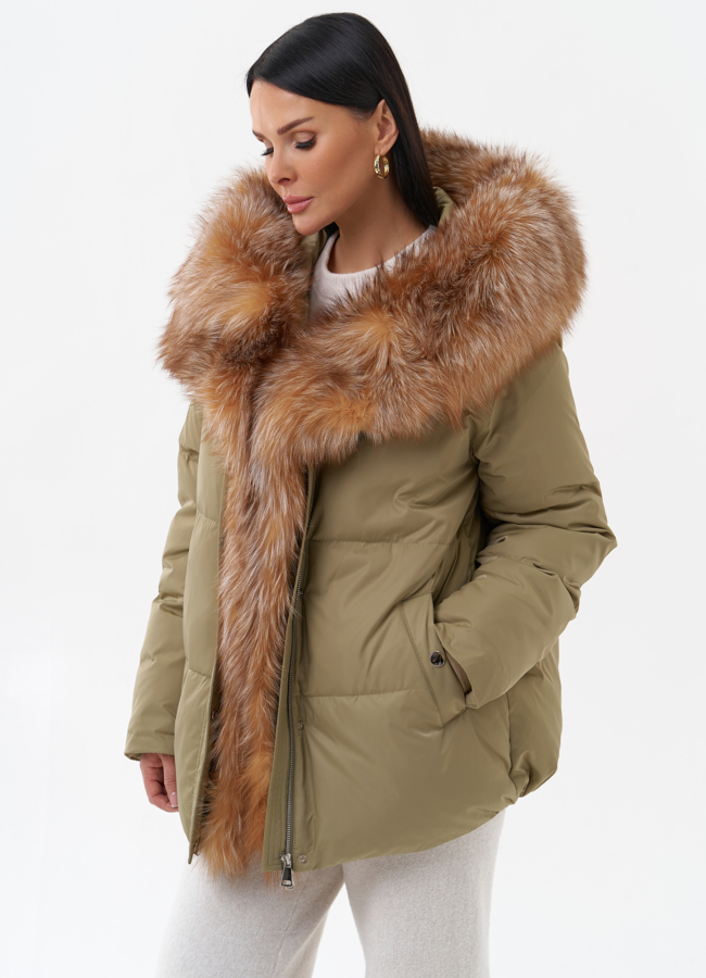 фото Пуховик с капюшоном из меха лисы модель № 29355