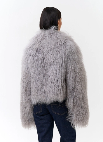 Короткая шуба из ламы