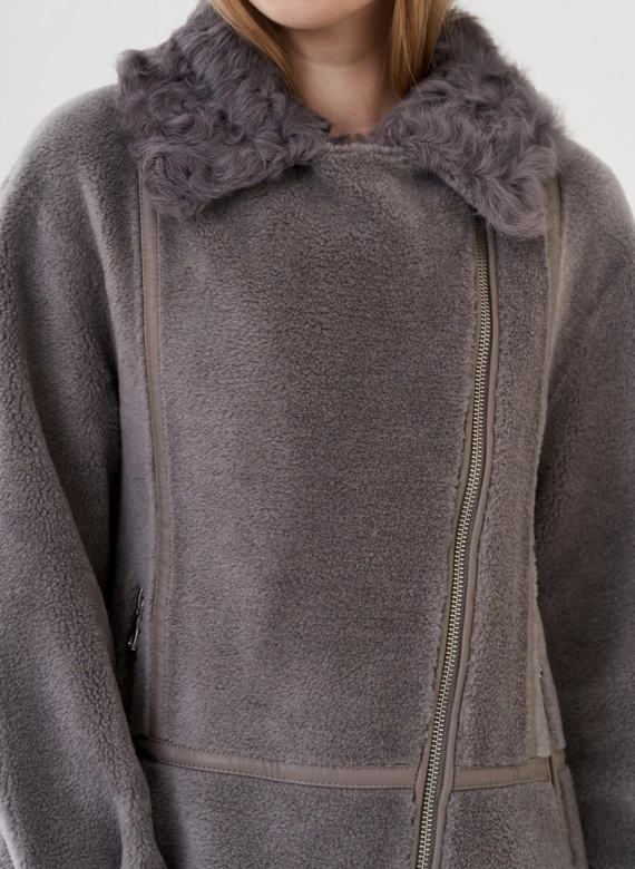 Женская куртка "косуха" из искусственного меха фото